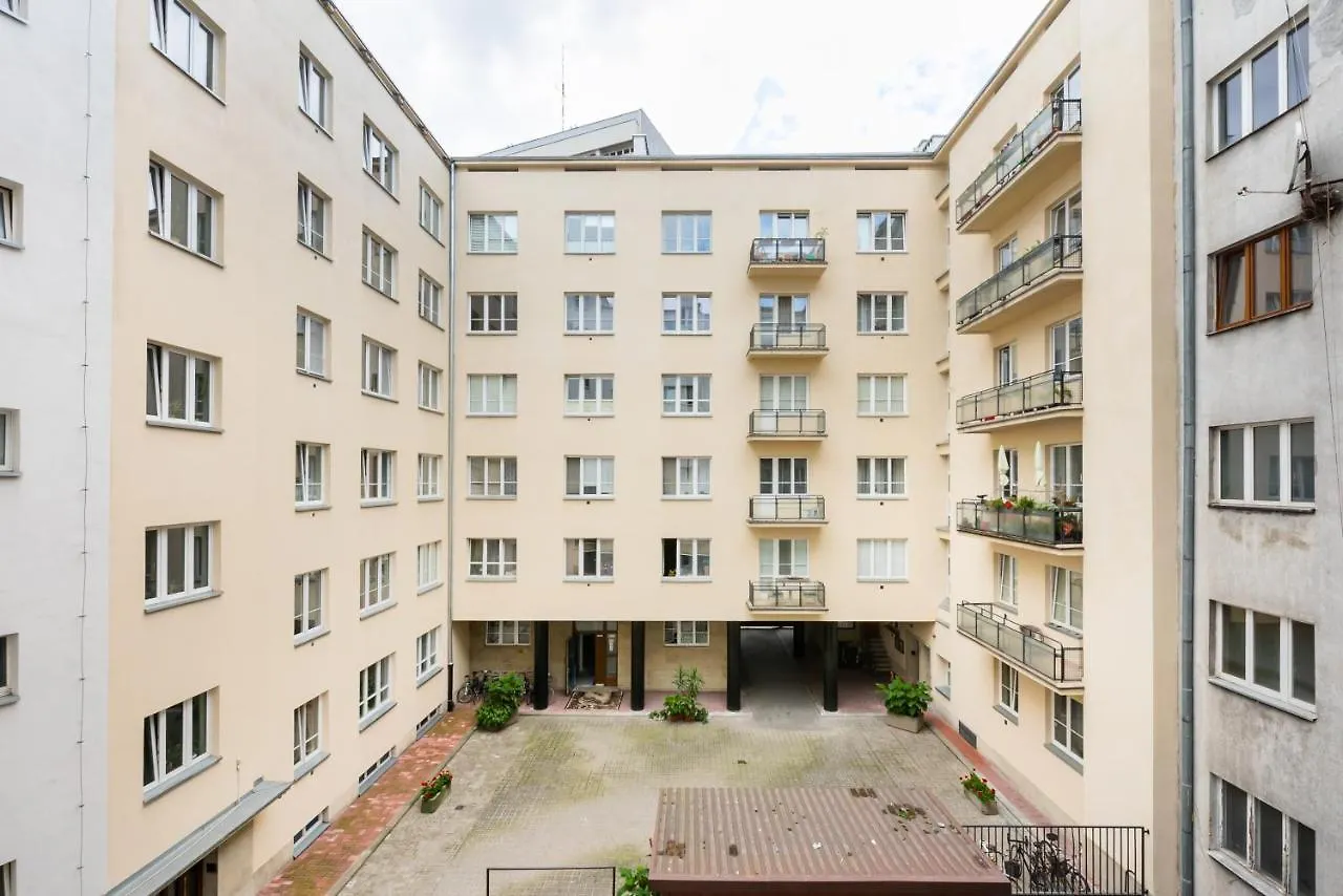 ורשה Uniwersytet Warszawski Modern Apartment 0*,  פולין